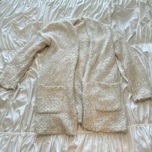 Altar’d state cardigan white fuzzy pockets women’s small soft open